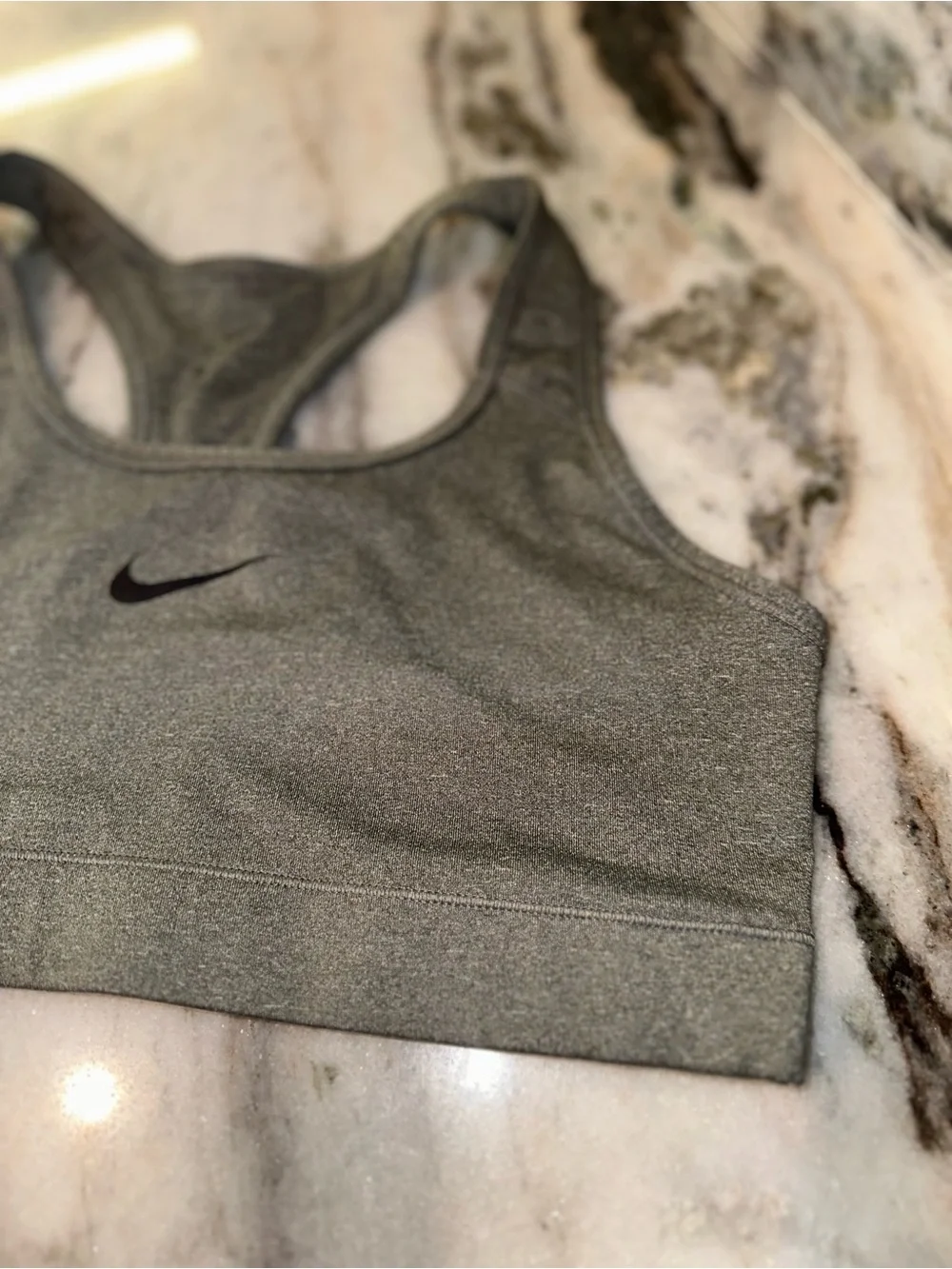 Nike Size Large Women's Gray Racerback Sports Bra - Supportive Athletic Comfort